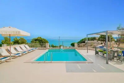 Villa Chrysso by Villa Plus