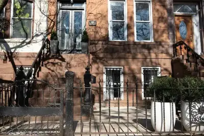 Spacious 2-Story Brownstone House 4 ppl | Bed Stuy