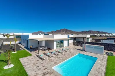 Image de Villa Malvasia by Villa Plus