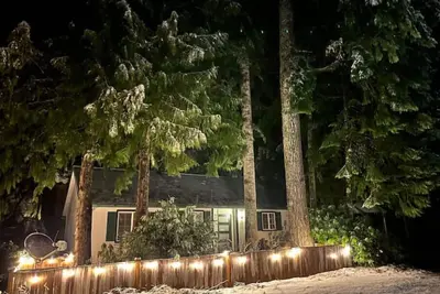 Image de 🏔 🌲 Creek Side Mt. Hood Adventure Cottage 🌲 🏔