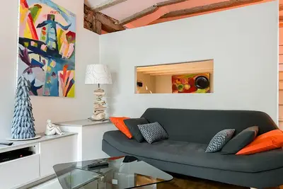 Image de Picasso avec terrasse cœur vieille ville