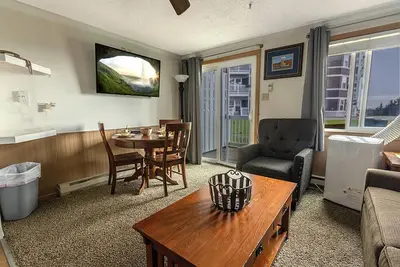 Image de Ml 106: Cozy Ski Stay Steps from Village Dining & Slopes