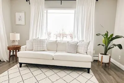 Image de Modern 4 Bedroom Home