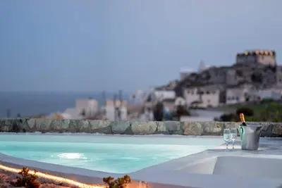 Image de Red Cliff Santorini Villa - Volcano View & Jacuzzi