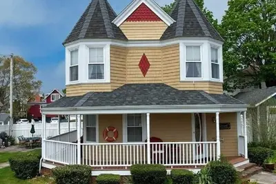 Image de Maison victorienne à Onset - À 4 maisons de la plage!