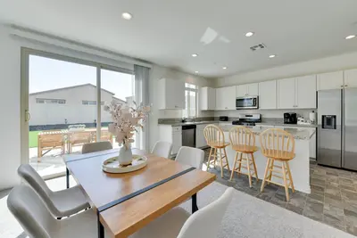 Image de Near Empire Polo Field: Coachella Vacation Rental