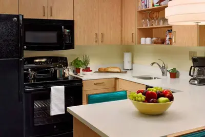 Image de Fun Staycation! 2 Spacious Units with Free Parking! Pet-friendly!