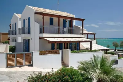 Image de Dolce Mare 6 - Deuxième étage - Grand balcon face à la mer - wifi et garage grat