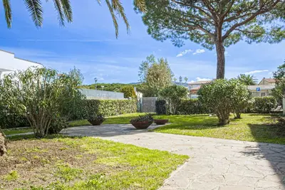 Image de Located in Marina di Campo, tastefully furnished, with a large enclosed garden and a few steps from