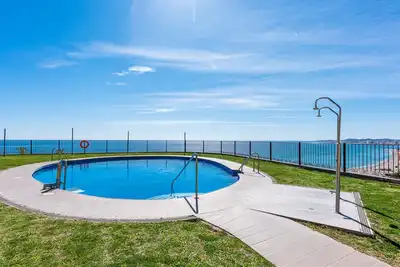 Image de Penthouse near the beach by Costarentals - Ref 193