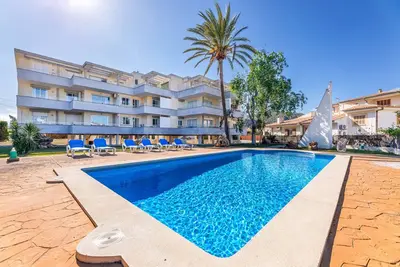 Image de Appartement de vacances \"Veleta\" avec terrasse privée, piscine partagée et Wi-Fi