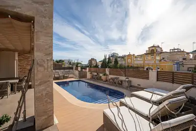 Image de Large villa with private pool and walking distance to La Mata beach. Child-friendly.