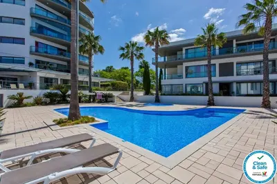 Image de Cavalo Preto Beach Residence w/ Garden & Pool