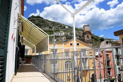 My Rental Homes - Casa Minori to rent in Amalfi Coast air conidioning free wifi
