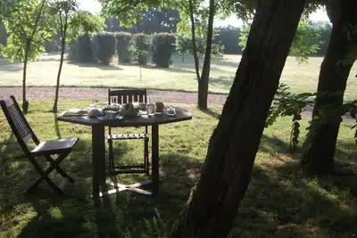 Image de Former winegrower's farm with swimming pool and 6000 m2 of land.