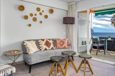 Image de Beach line gem/Paradise Found