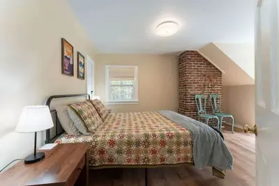 Image de Peaceful Pines-Charming 3 bed near ocean!