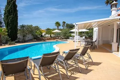 Image de Vivenda Pomba Beautifully renovated with heated pool!