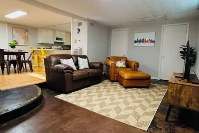 Image de King Bed Home in the Heart of Jackson