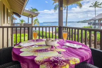 Image de Beachfront Escape w/ Old Hawai'i Feeling - Fall Asleep Listening to the Waves