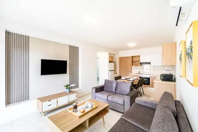 Image de Adolina One Bedroom Apartment 203 by Ezoria Villas