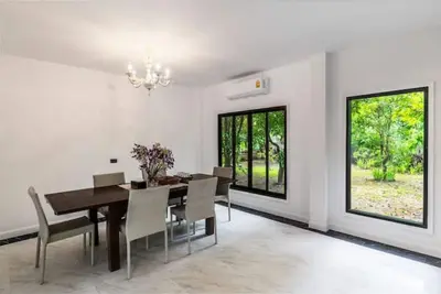 Image de Sclass Pool Villa, City area and airport