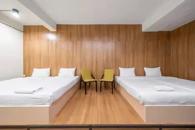 Image de Sclass Townhome, 5 min from Night Market old city