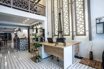 Image de Sclass Townhome, 5 min from Night Bazaar Old town