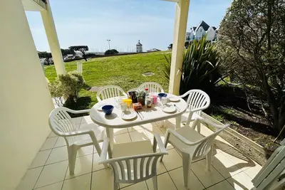 Image de Appartement 6 personnes, vue jardin et port, accès gratuit parc aquatique