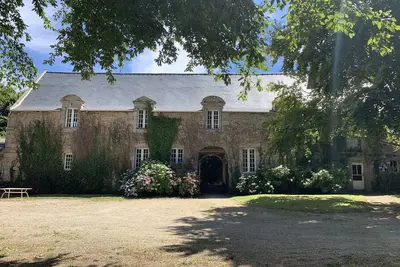 . Propriété XVIIème entre la côte de granit rose & Lannion, appartement 70m2