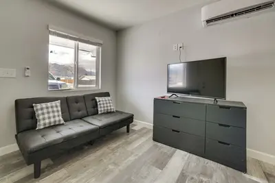 Image de Updated Hawthorne Apartment, 12 Mi to Walker Lake!