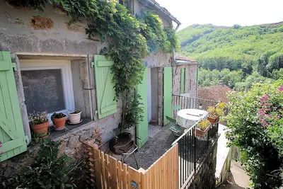 Image de Logement de 70m2 tout confort, dans maison en pierre