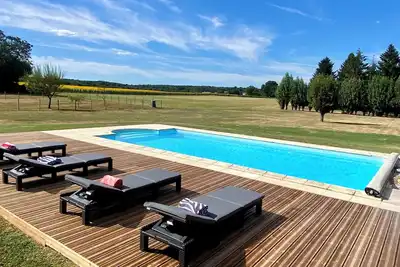 Image de Charming stone gîte with private pool. Escape into the French countryside.