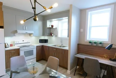 Image de Suite avec chambre fermée + divan-lit (Le Court-toit)