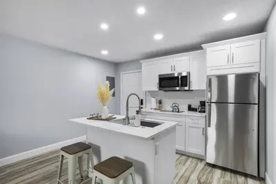 Image de Comfortable apartment close to Bush Garden, 15min Downtown Tampa