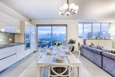 Image de Pool Penthouse-Hosted by Sweetstay