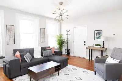 Private Ground Level 2br Condo