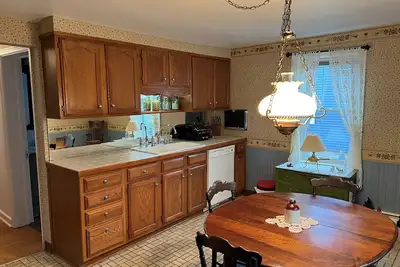 Image de Marcy Ny! 4br first floor on the Erie Canal! Sleeps a family of six.