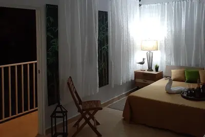 Image de Cozy Loft steps from the river. Ideal for couples or families.