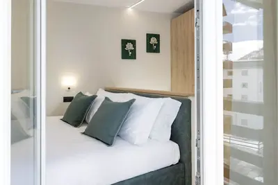Newly refurbished apartment located in the Breuil-Cervinia's pedestrian area