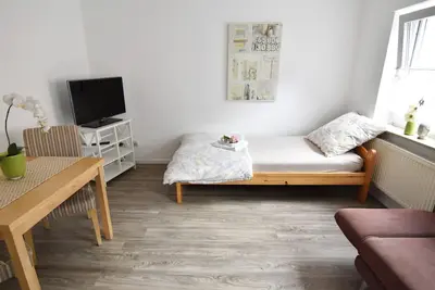 Image de Ferienwohnung 6, 50qm, 1 Schlafzimmer, 1 Wohn-\/schlafzimmer, Max. 4 Personen