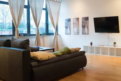 Image de Ferienwohnung Langenfeld 05, 130qm, 2 Schlafzimmer, 1 Wohn-\/schlafraum, Max. 11 Personen