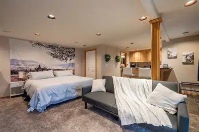 Image de A Taste Of Dundee: Hot Tub, Fire Pit - Wine Escape