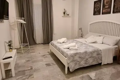 Image de Apartment in the historic center of Reggio Calabria.