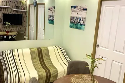 Image de Stylish and Spacious 2 Bedroom ApartmentPerfect Blend of Comfort and Convenience