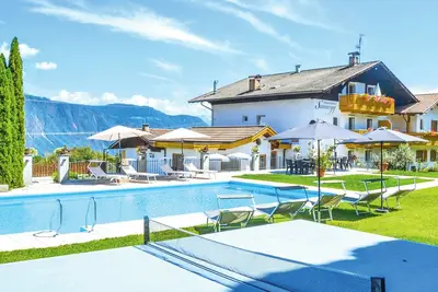 Image de Appartement \"Résidence Sonnegg 5\" avec vue sur la montagne, piscine partagée et Wi-Fi