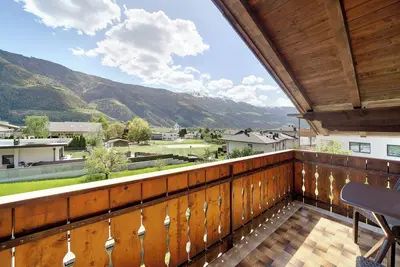 Image de Appartement \"Haus Tanja 4\" avec vue sur les montagnes, jardin partagé et Wi-Fi