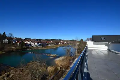 Image de Modern apartment in Upper Bavaria with lake view, terrace and private parking