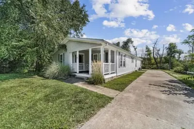 Image de Steps away from Magician lake