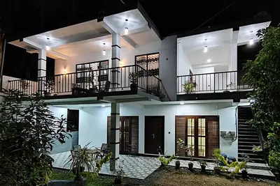 Villa51 First floor gives you to calm and relax lodge - 5 min from the beach! . . .
